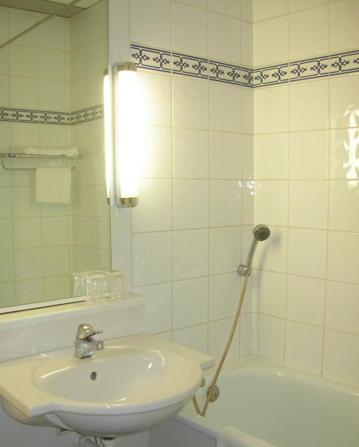 Hotel Inn Grenoble Eybens Parc Des Expositions Ex Kyriad エクステリア 写真