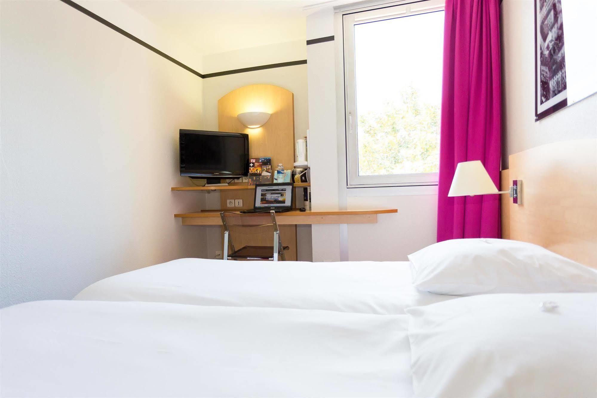 Hotel Inn Grenoble Eybens Parc Des Expositions Ex Kyriad エクステリア 写真